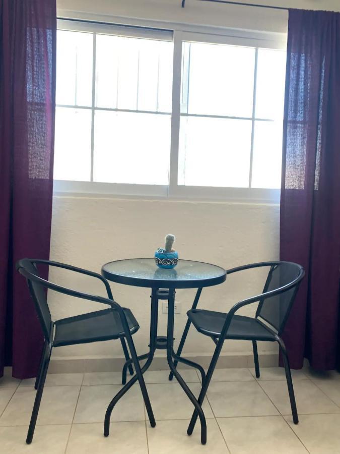 Apartment Casa Madero #1, 1 Block From Malecon *