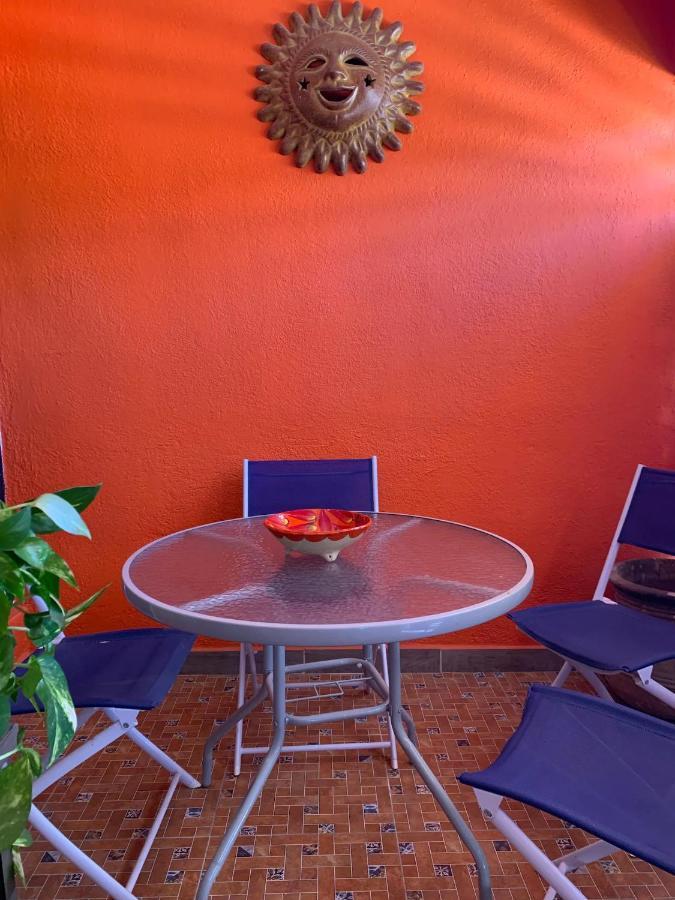 Casa Madero #1, 1 Block From Malecon